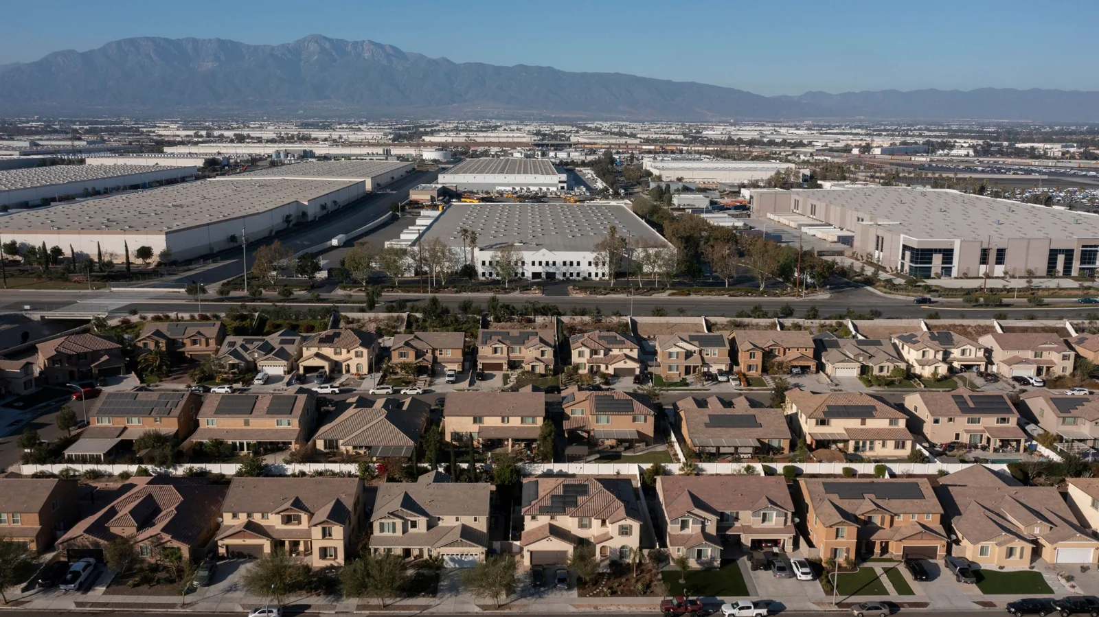 Commercial Roofing in Eastvale, CA Commercial Roofing in Eastvale, CA